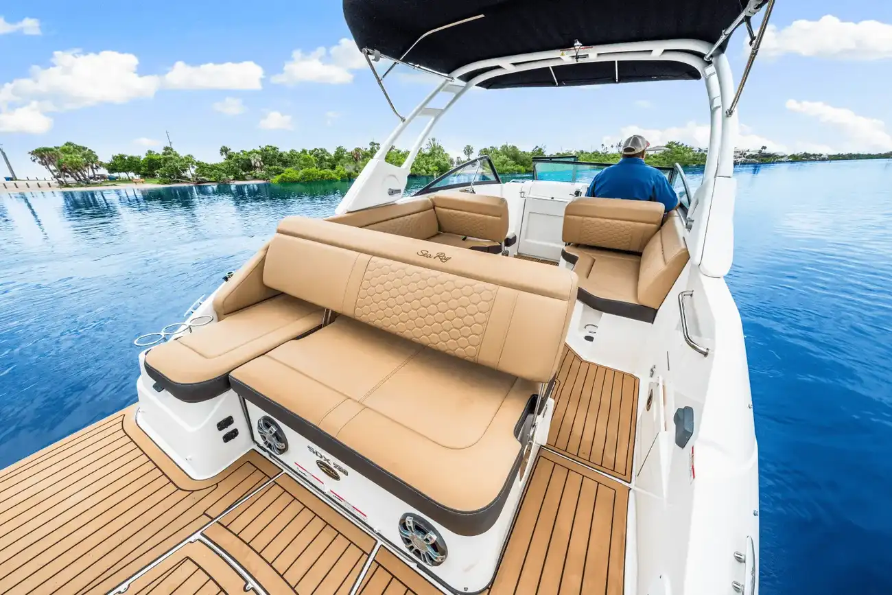 Thumbnail von Sea Ray SDX 250