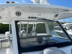 Thumbnail von Everglades 395 CC Stone Gray Metallic