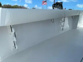 Thumbnail von Everglades 273 CC Whisper Gray