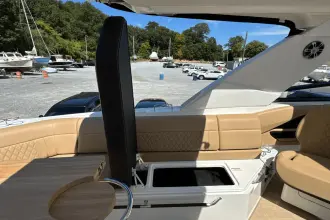 Thumbnail von Sea Ray SLX 400 fuera de borda
