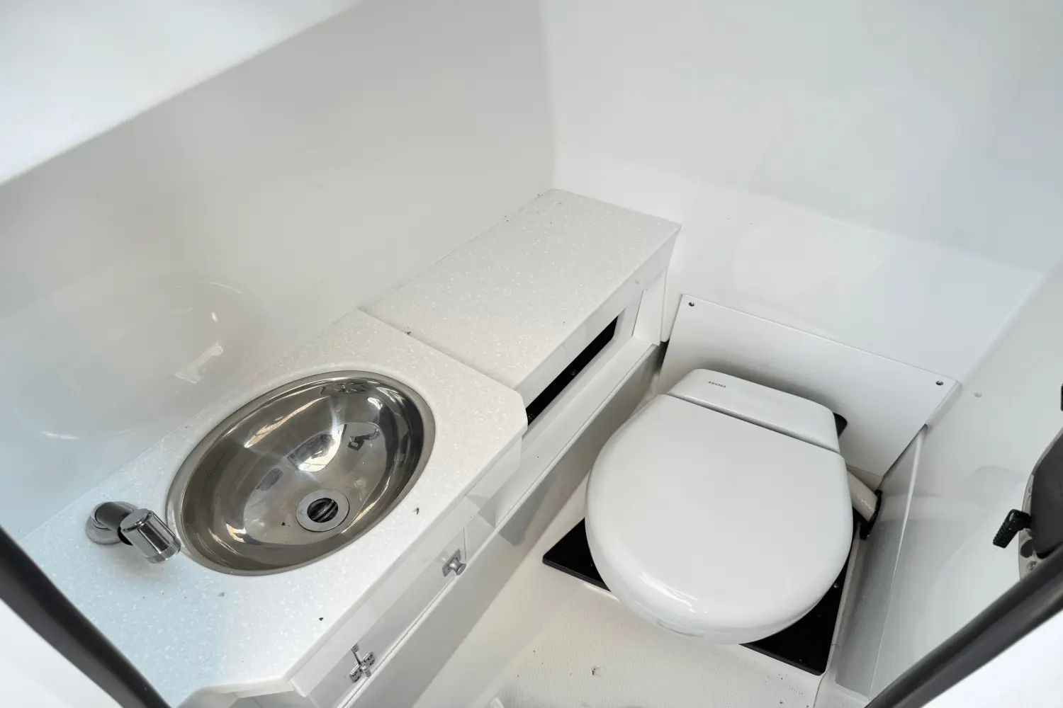 Thumbnail von Blackfin 272 DC