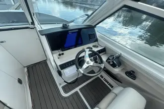 Thumbnail von Boston Whaler 280 Vantage