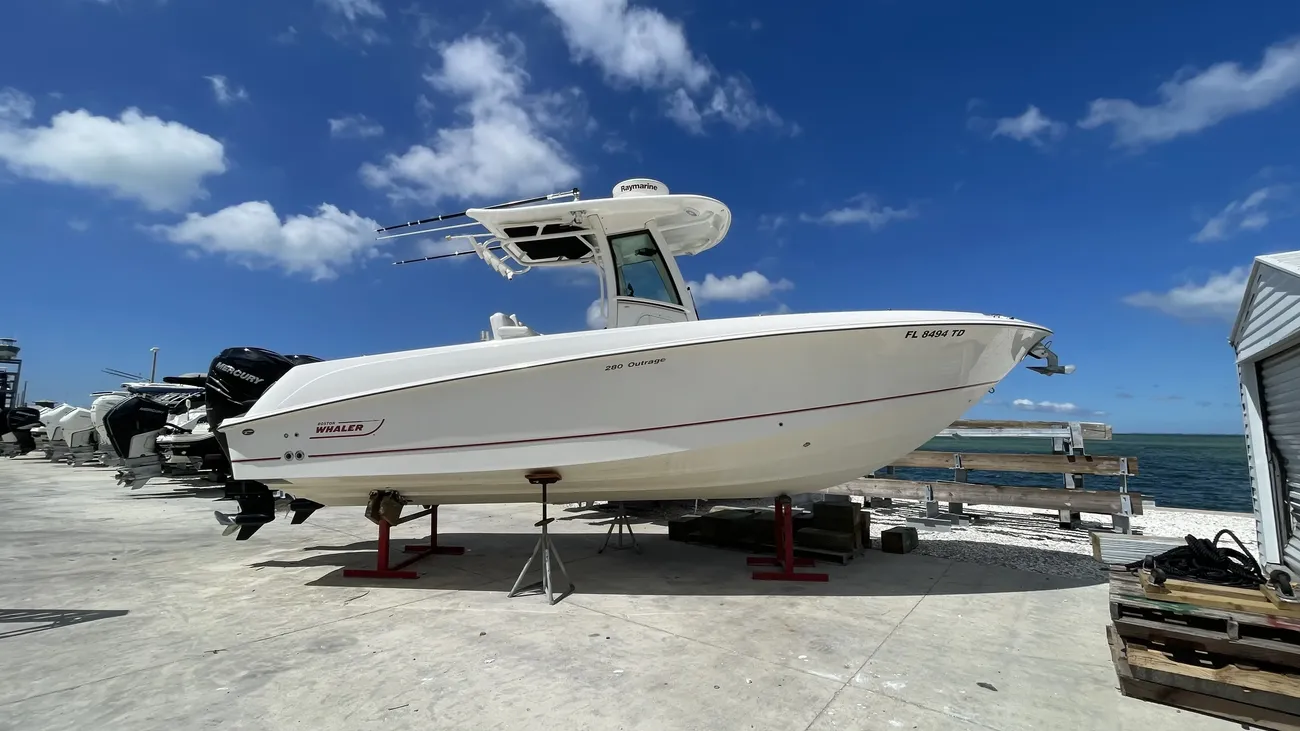 Boston Whaler 280 Outrage