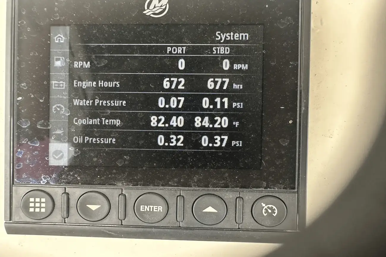 Thumbnail von Boston Whaler 280 Outrage