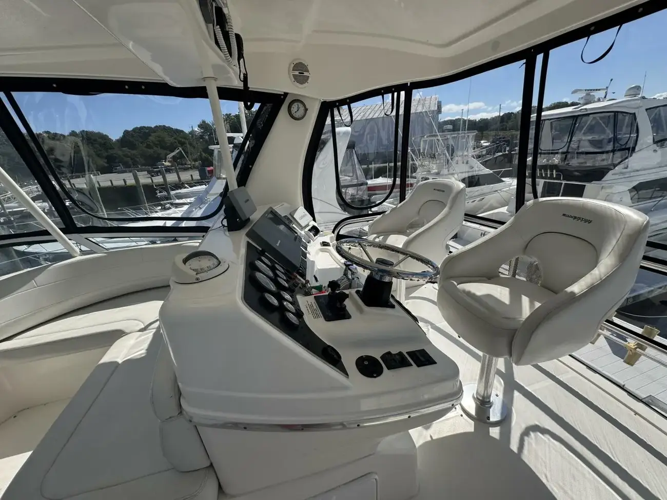 Thumbnail von Silverton 42 Convertible She's From Boston