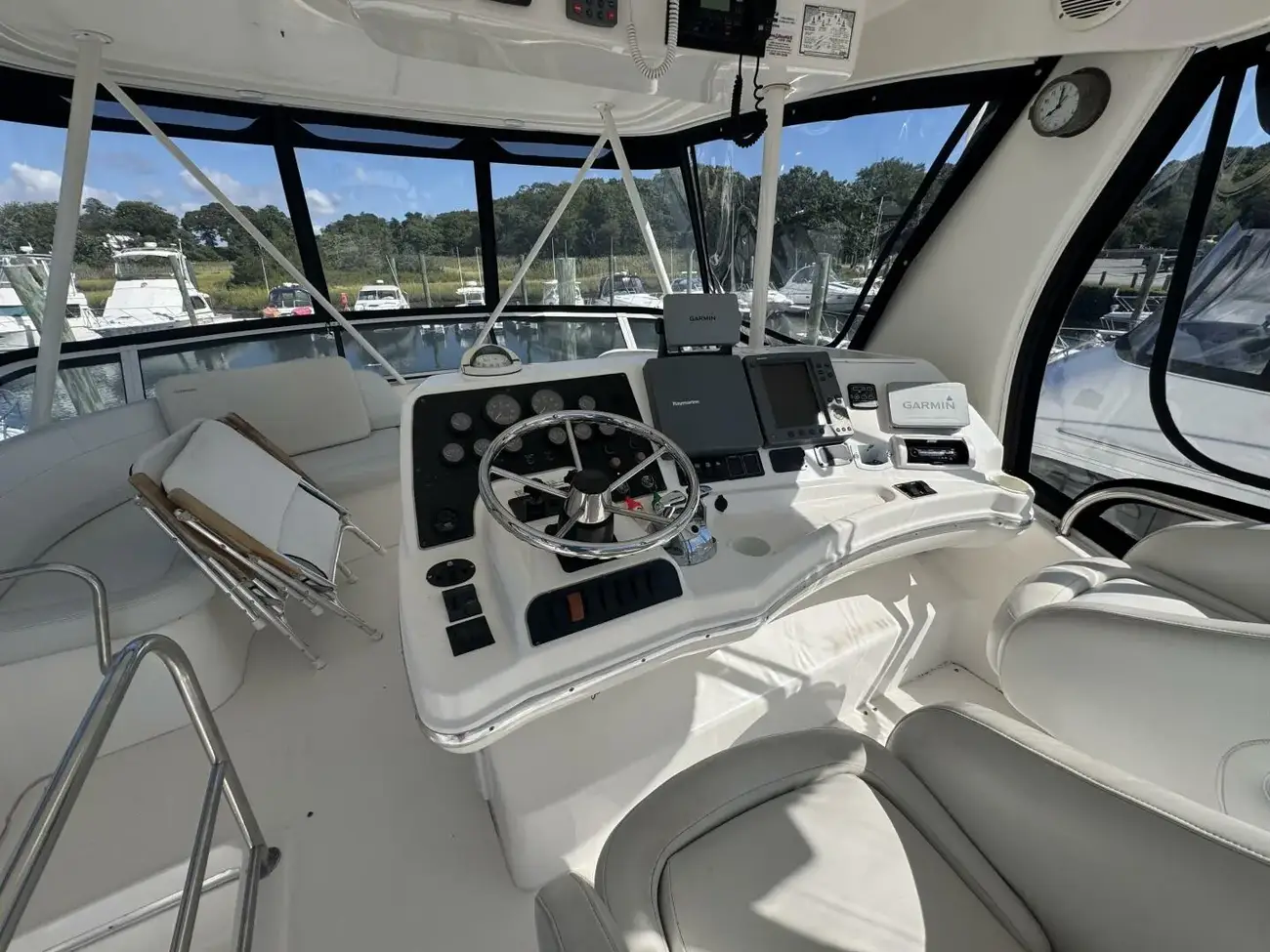 Thumbnail von Silverton 42 Convertible She's From Boston