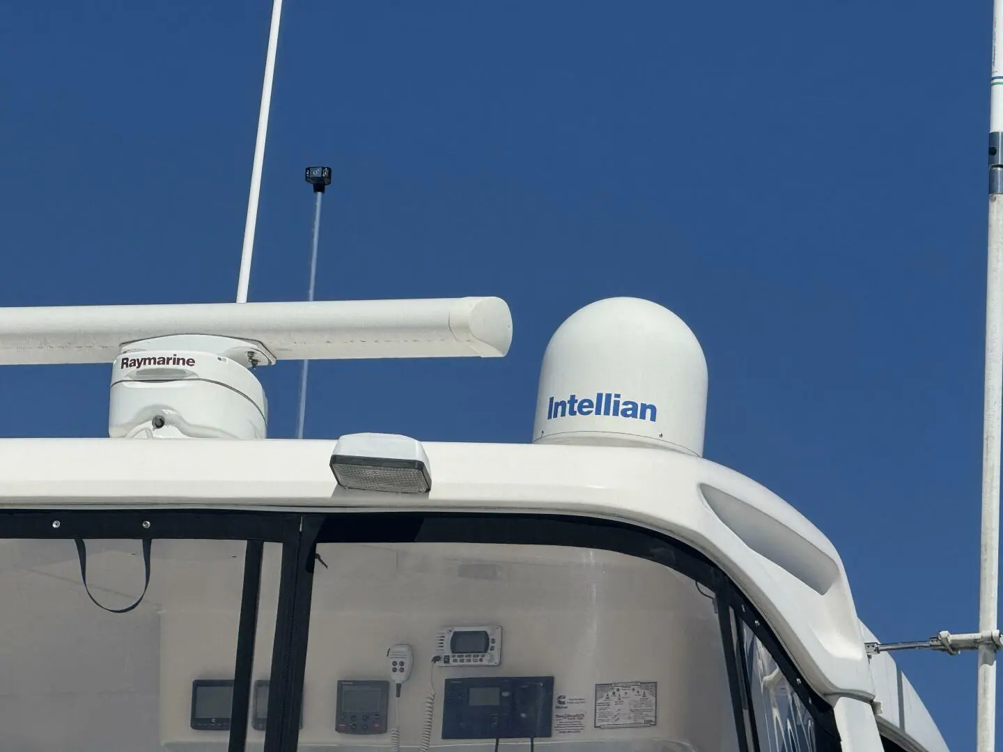 Thumbnail von Silverton 42 Convertible She's From Boston