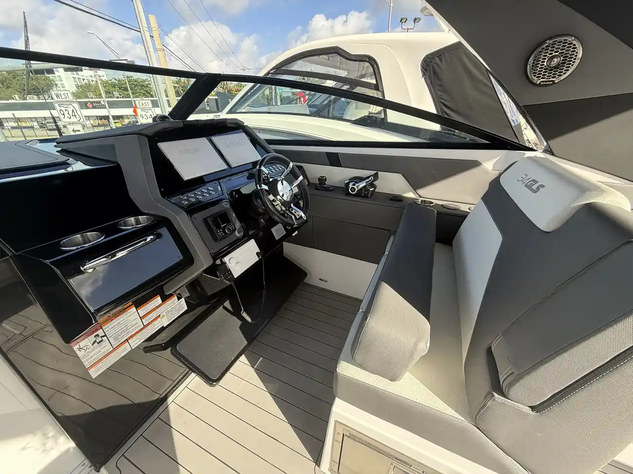 Thumbnail von Cruisers Yachts 34 GLS
