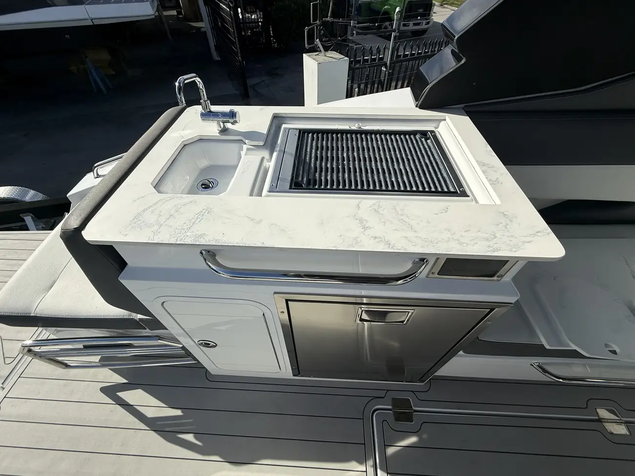 Thumbnail von Cruisers Yachts 34 GLS