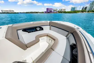 Thumbnail von Boston Whaler 240 Vantage