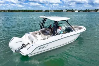 Thumbnail von Boston Whaler 240 Vantage
