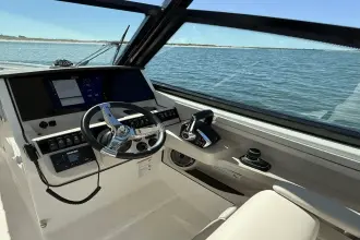 Thumbnail von Boston Whaler 280 Vantage