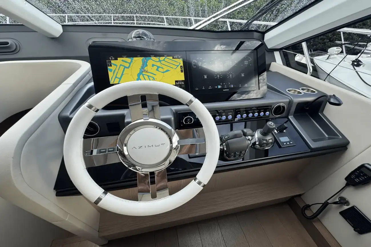 Thumbnail von Azimut Fly 53