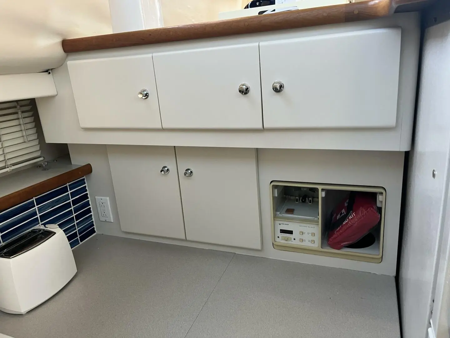 Thumbnail von Carver 440 Aft Cabin Motor Yacht Grace