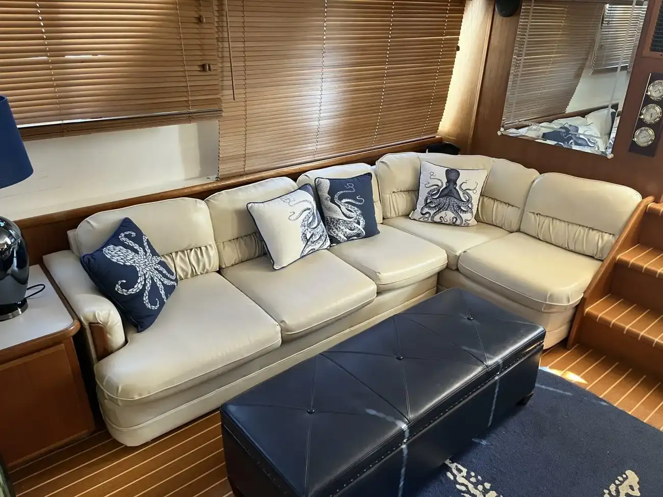 Thumbnail von Carver 440 Aft Cabin Motor Yacht Grace