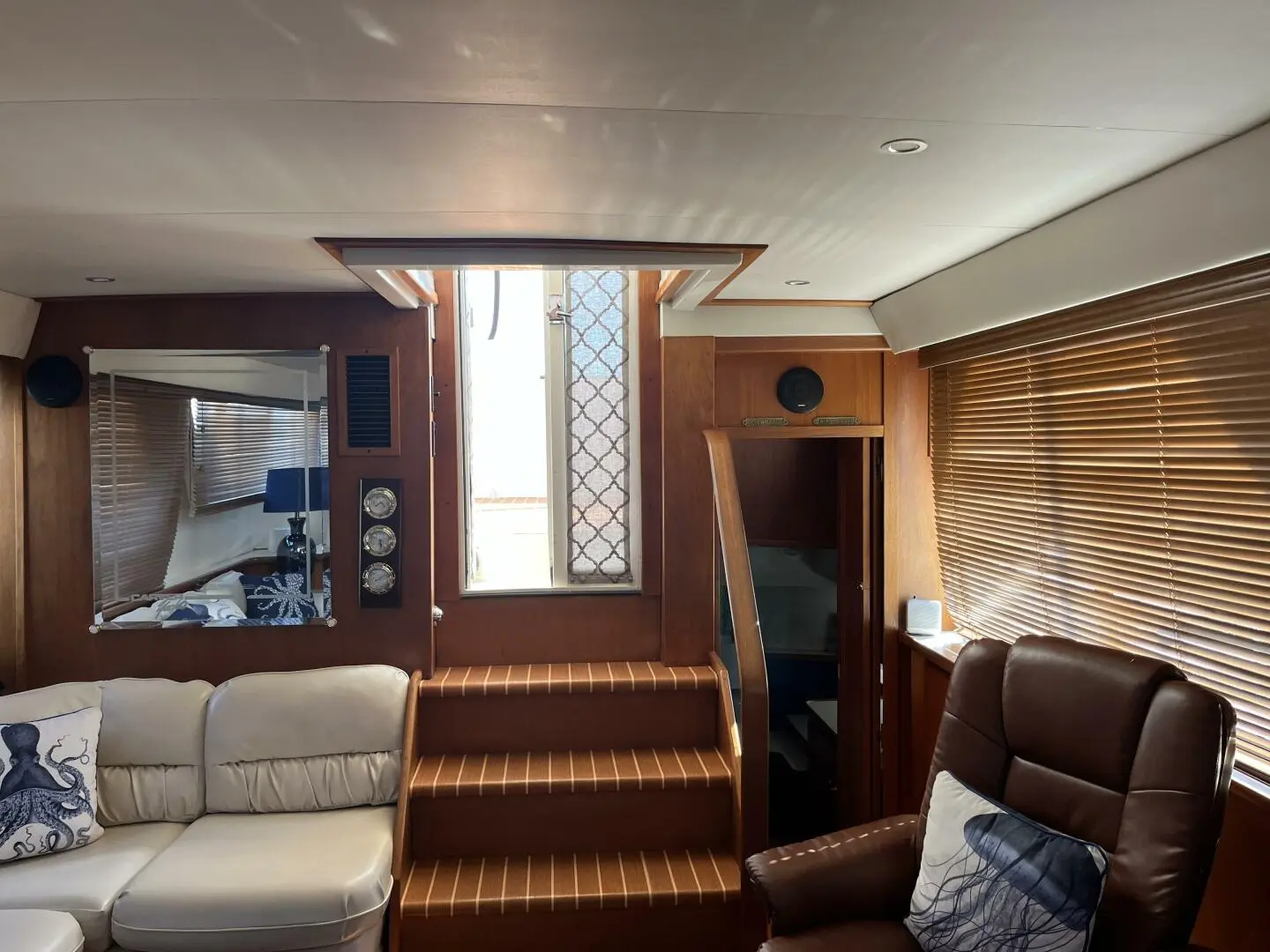 Thumbnail von Carver 440 Aft Cabin Motor Yacht Grace