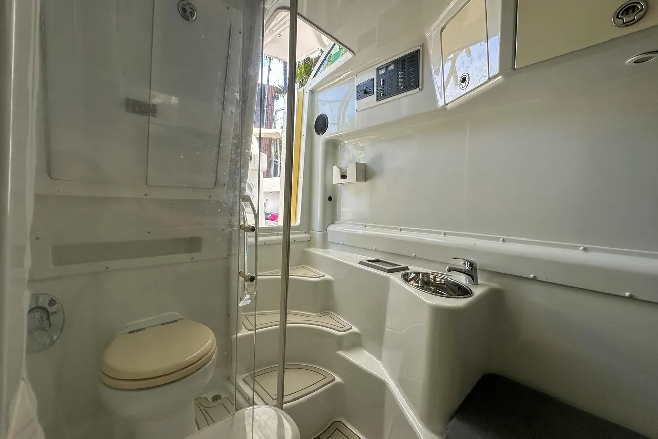 Thumbnail von Yellowfin 42 Offshore