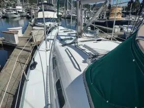Thumbnail von Beneteau Oceanis Clipper 393 RAREBIRD
