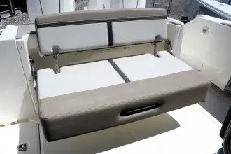 Thumbnail von Boston Whaler 330 Vantage