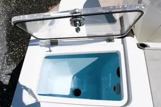 Thumbnail von Boston Whaler 330 Vantage