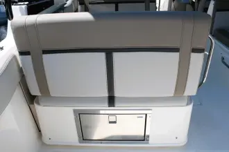 Thumbnail von Boston Whaler 330 Vantage