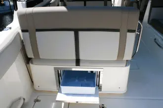 Thumbnail von Boston Whaler 330 Vantage