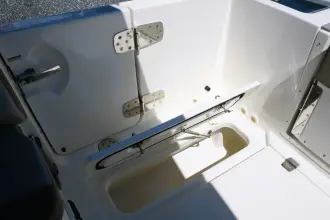 Thumbnail von Boston Whaler 330 Vantage