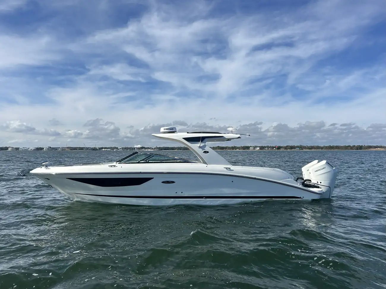Sea Ray SLX 350 Außenborder