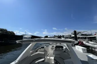 Thumbnail von Sea Ray SLX 350 Außenborder
