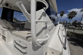 Thumbnail von Boston Whaler 405 Conquest