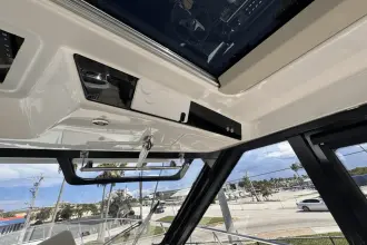 Thumbnail von Boston Whaler 405 Conquest