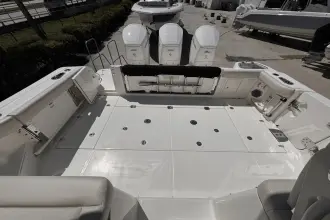 Thumbnail von Boston Whaler 405 Conquest