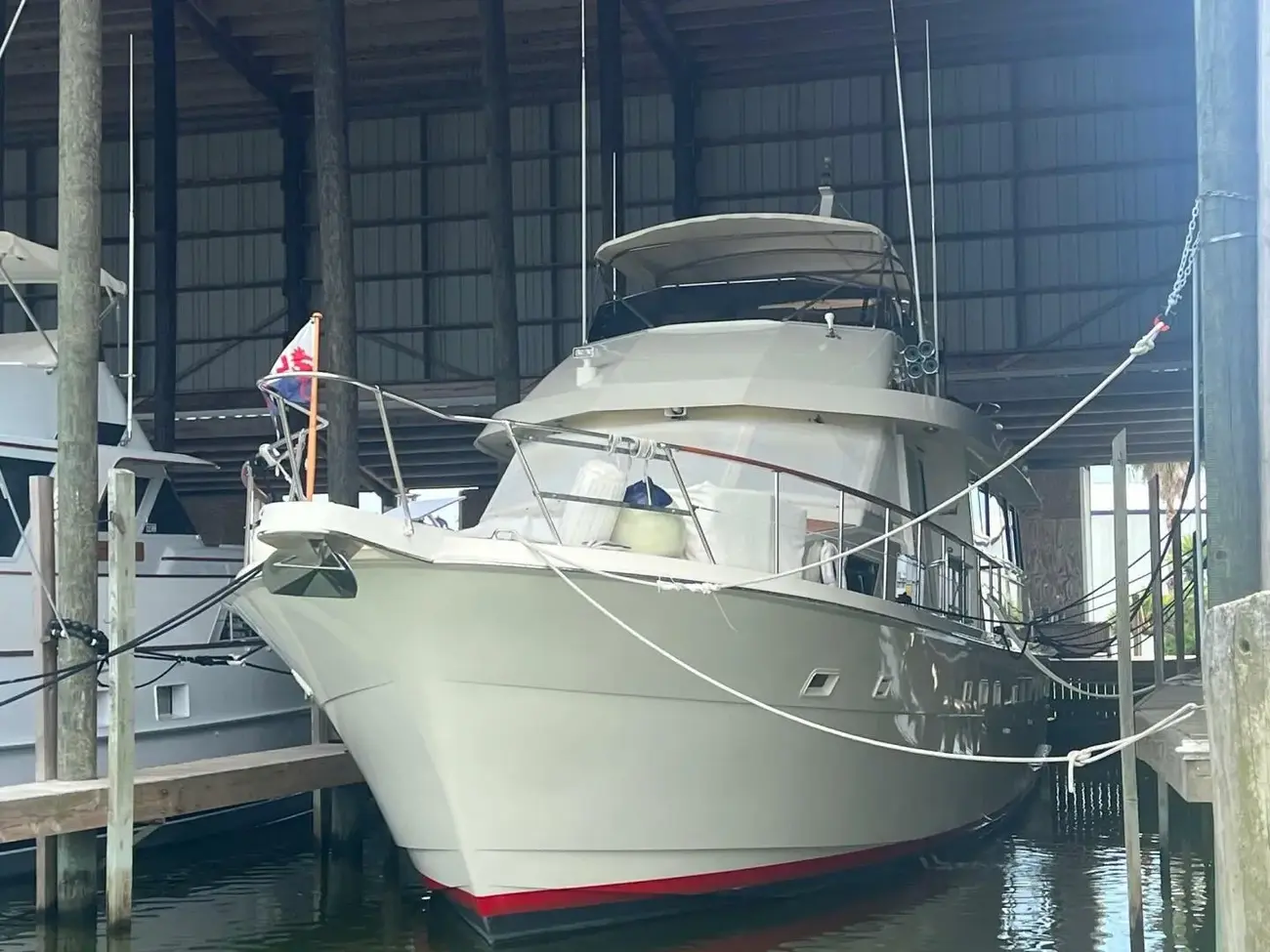 Thumbnail von Hatteras 65 Convertible