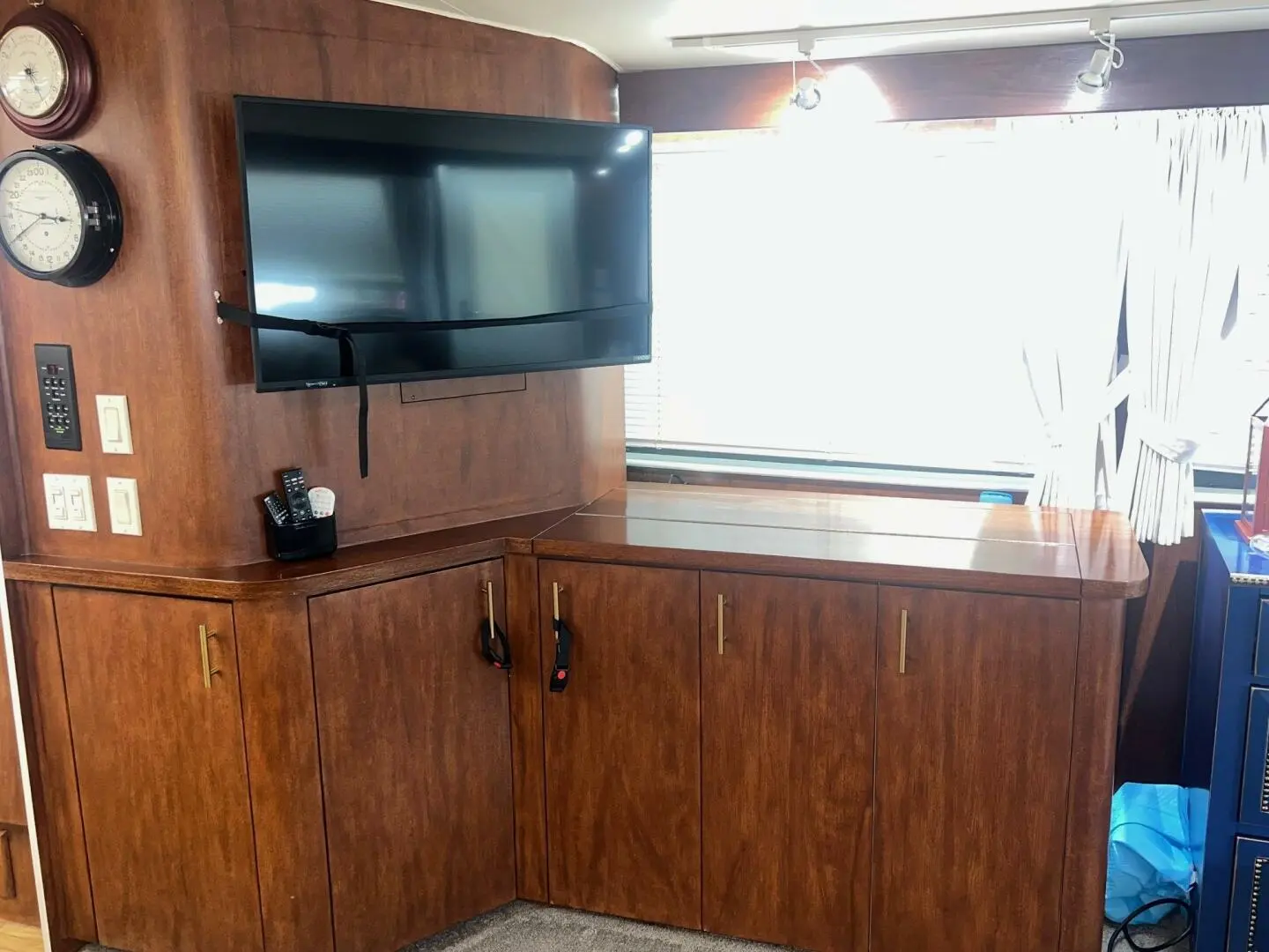 Thumbnail von Hatteras 65 Convertible