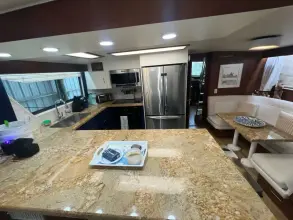 Thumbnail von Hatteras 65 Convertible