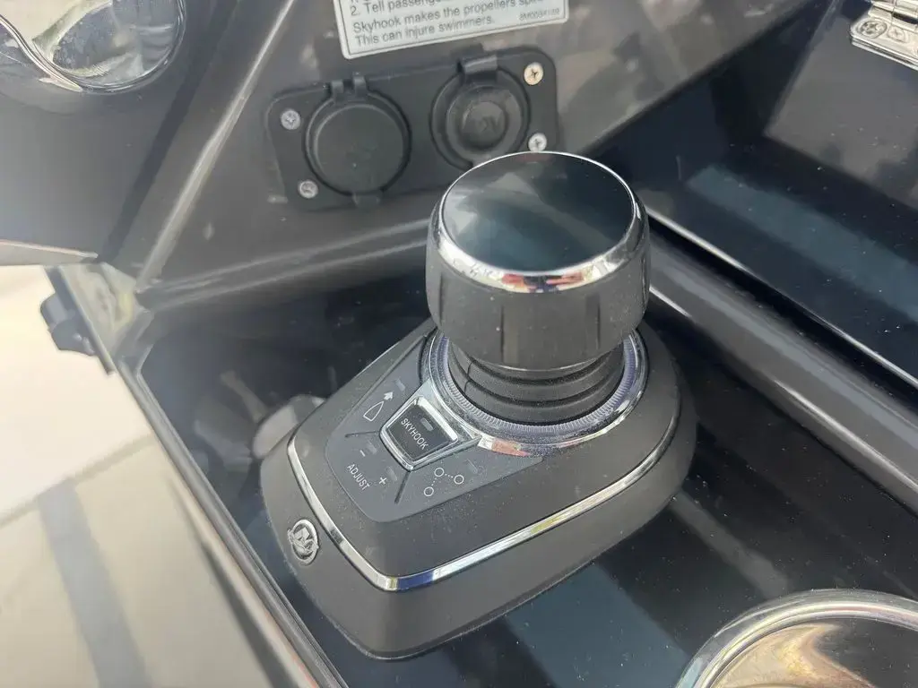 Thumbnail von Blackfin 302 CC