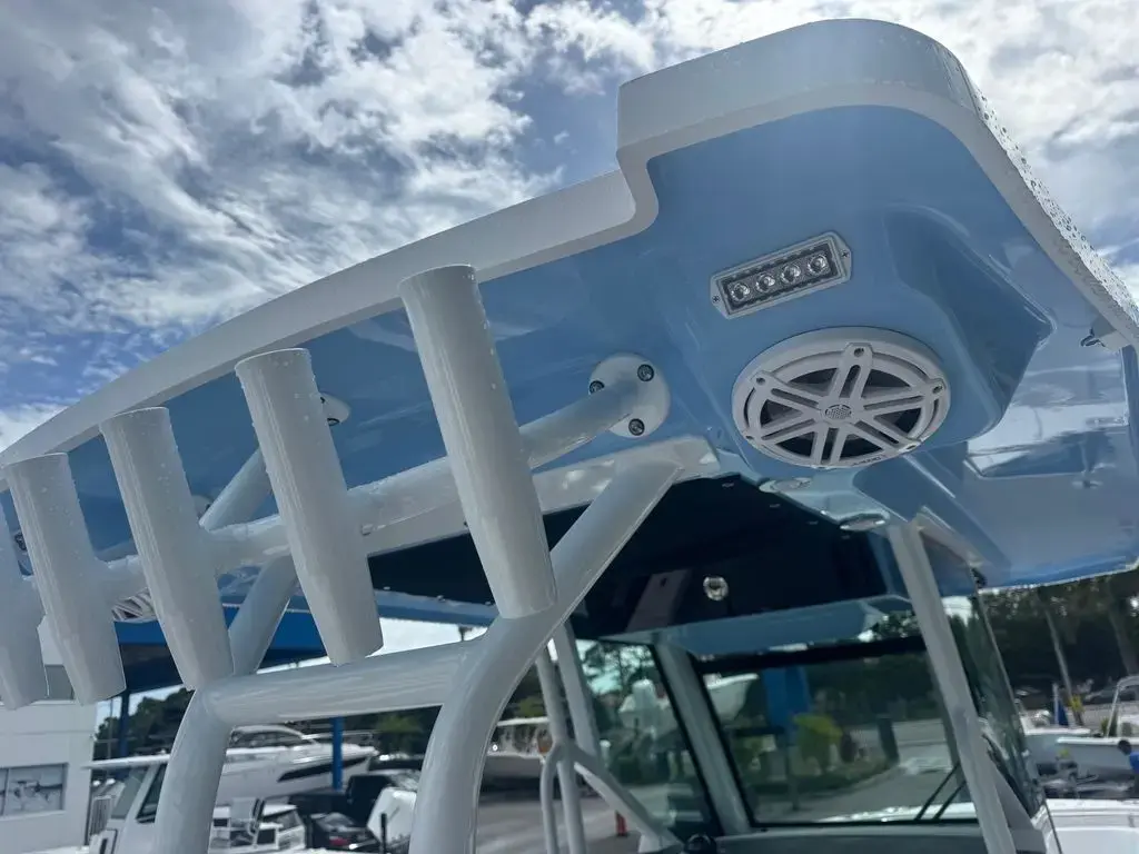 Thumbnail von Blackfin 302 CC