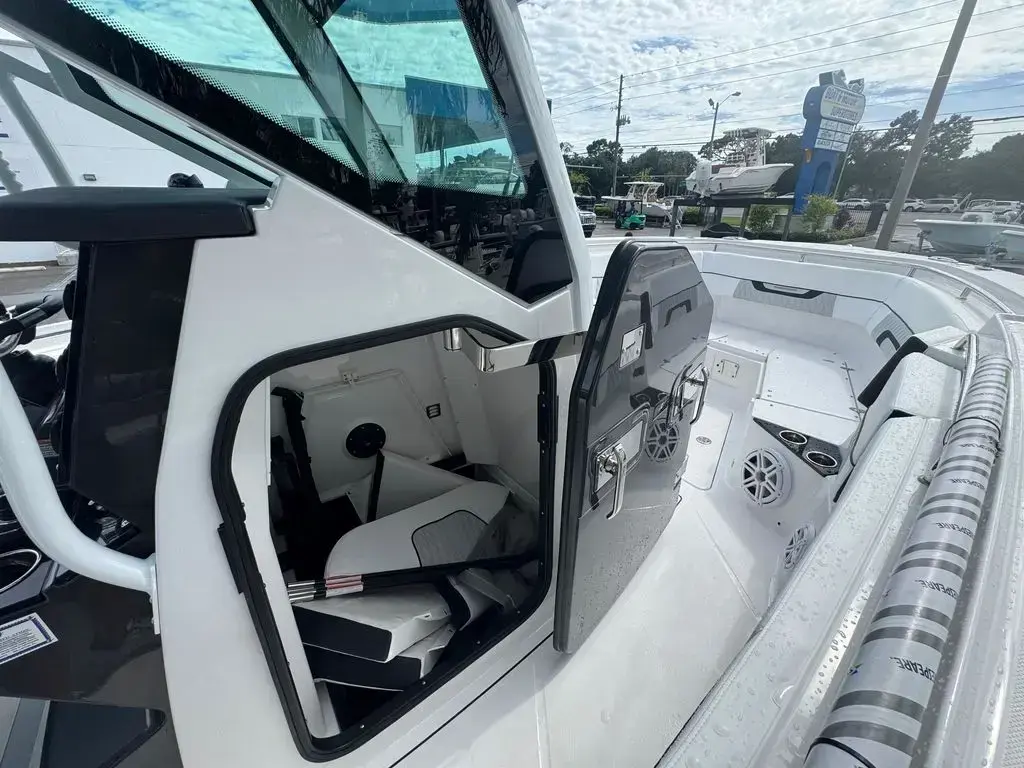 Thumbnail von Blackfin 302 CC