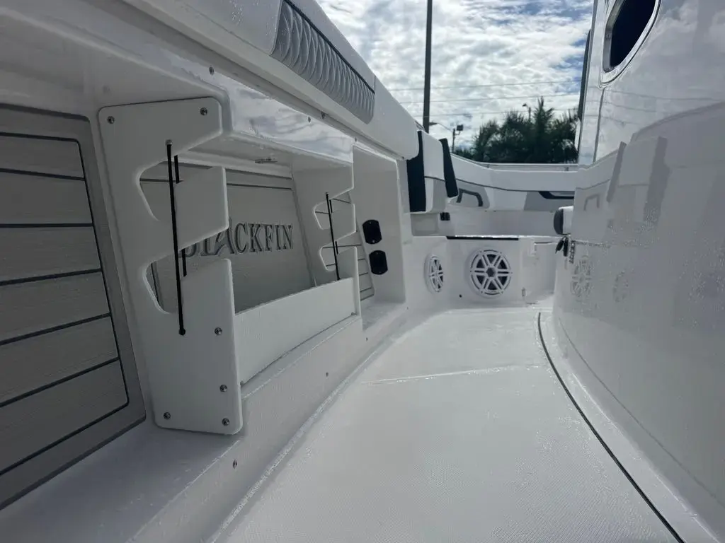 Thumbnail von Blackfin 302 CC