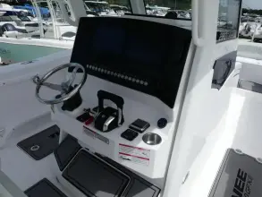 Thumbnail von Twin Vee Powercats 280 GFX