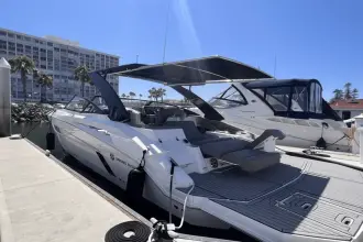 Thumbnail von Cruisers Yachts 338 SS