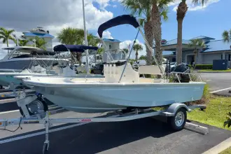 Thumbnail von Boston Whaler 150 Montauk