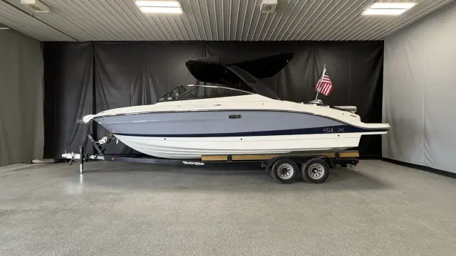Sea Ray SLX 280