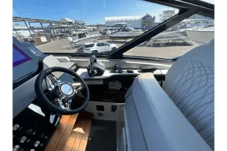 Thumbnail von Sea Ray 370 Sundancer Outboard