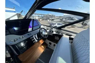 Thumbnail von Sea Ray 370 Sundancer Outboard