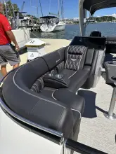 Thumbnail von Bennington 27 QXFBWAX2