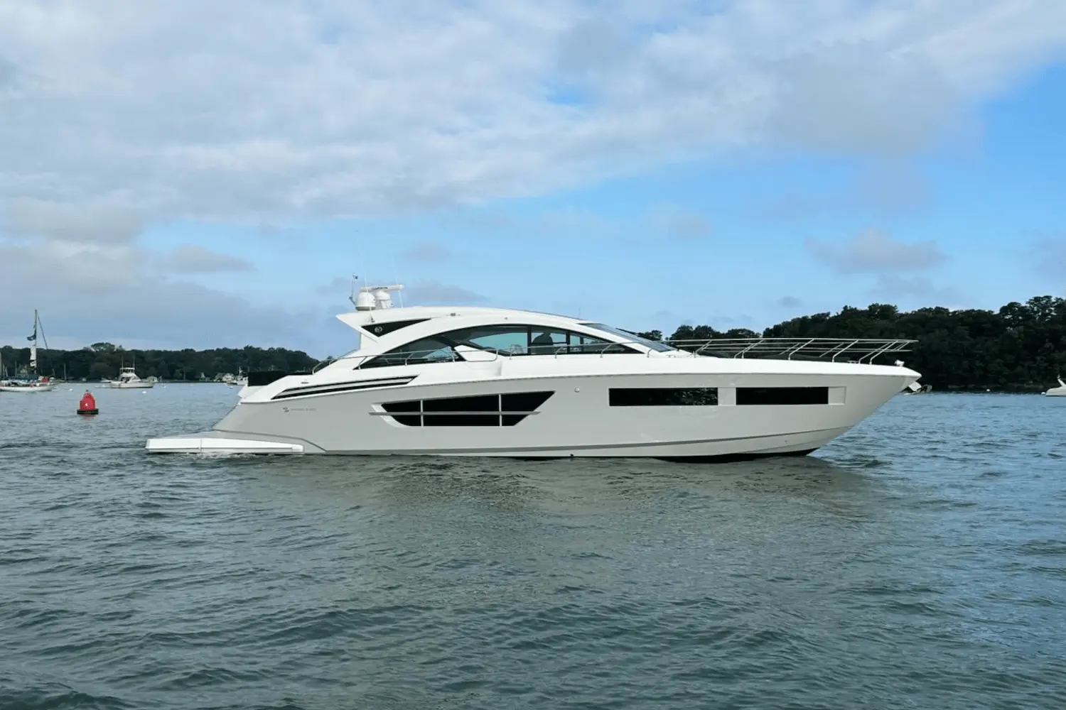Cruisers Yachts 60 Cantius