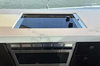 Thumbnail von Cruisers Yachts 60 Cantius