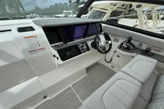 Thumbnail von Sea Ray 320 Sundancer fuera de borda
