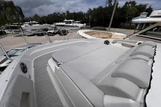 Thumbnail von Sea Ray 320 Sundancer fuera de borda